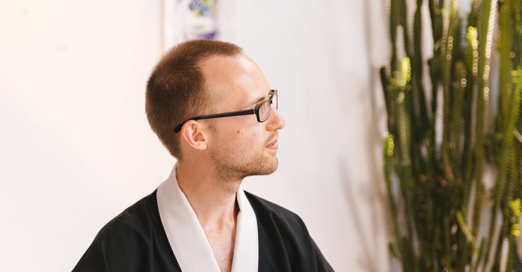 Versteckte Handwerke im Manga und Anime: Dialekt-Typografie, Papierchemie, Mecha-Foley und virtuelle Objektive